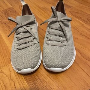 Sketchers Memory Foam Shoes Size 8.5